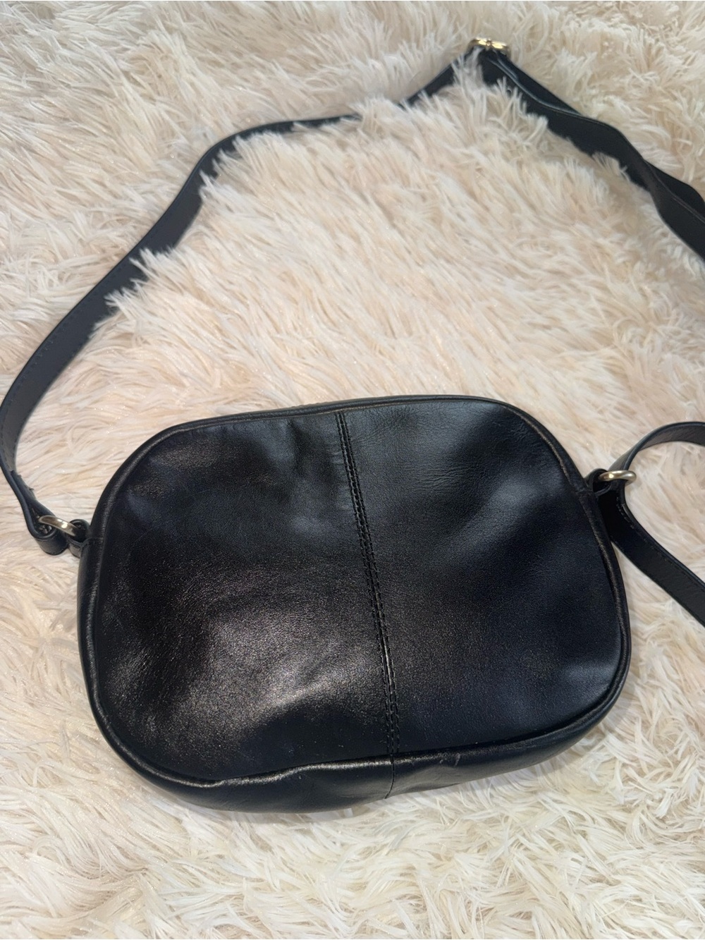 RADLEY LONDON Black Leather Crossbody with Gold Logo - Picture 4 of 10